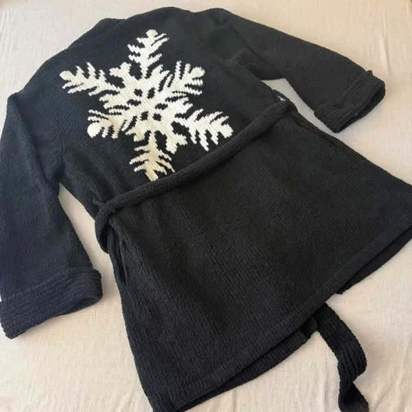 Victorias Secret Snowflake Robe Black White Knit Plush Belted‎ XS/S 167807-201 - Image 10