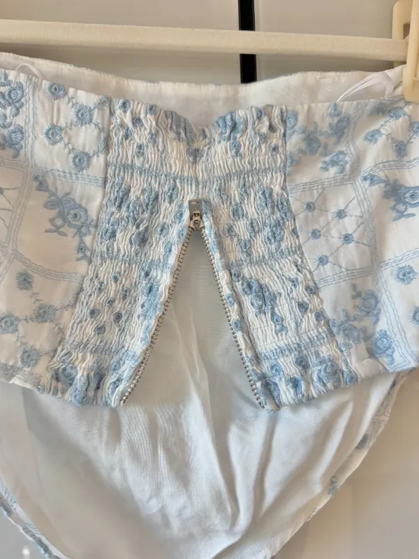 Reformation Dillon Blue and White Top Size XS/0 (Runs Large) - Like New - Image 6