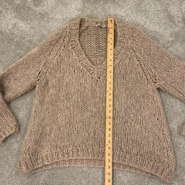 Mes Demoiselles chunky Mohair Blend Sweater V-Neck size Medium oversized - Image 11
