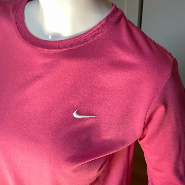 Nike Women’s Dri-FIT Long Sleeve Athletic Shirt Pink Crew Neck Size M - Image 2