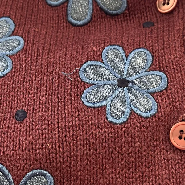 VTG Y2K Christopher & Banks Floral Applique Cardigan Sweater Plum M - Image 4