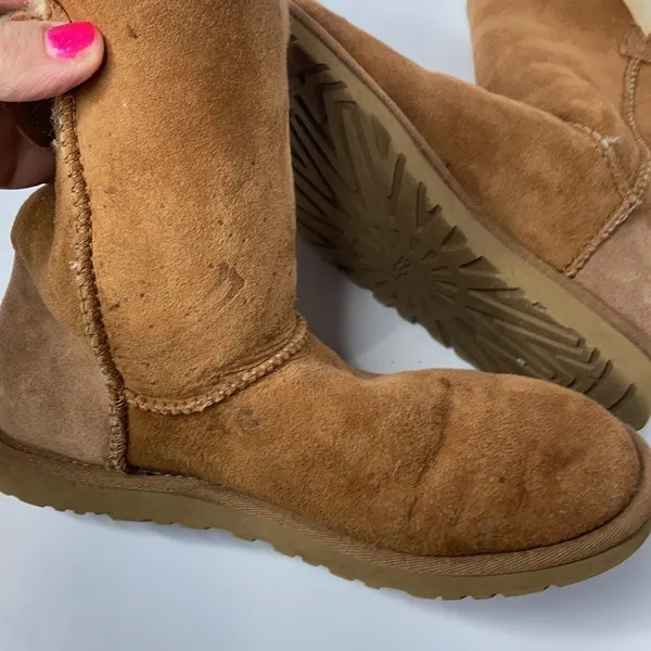 UGG Australia Bailey button short boots chestnut size 6‎ - Image 9