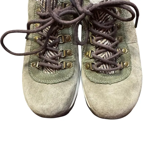 Merrell Shoes Womens‎ Size 8 Dark Olive Ivory Faux Fur Lined Hiking Winter Boots - Image 2