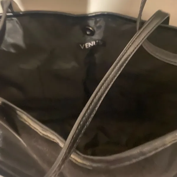 Black HHansbag Tote Aize about 16” x 16”.. - Image 5