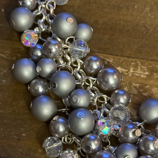 RMN silver tone cluster bead and AB bib necklace - Image 6