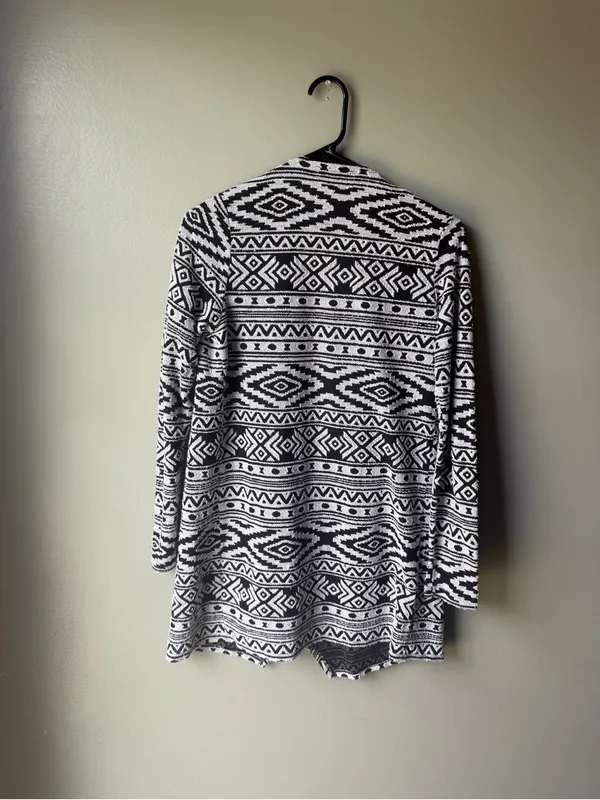 American Eagle Black White Aztec Open Front Cardigan Small - Image 6