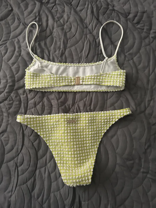 Triangl Bikini - Image 2