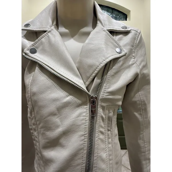 Abercrombie & Fitch Women's Vegan Leather Moto Jacket - XS Cream - Image 3