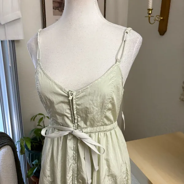 Free people MOVEMENT Down to Earth Onesie Jumpsuit Barely‎ There Green Sz XS NWT - Image 4