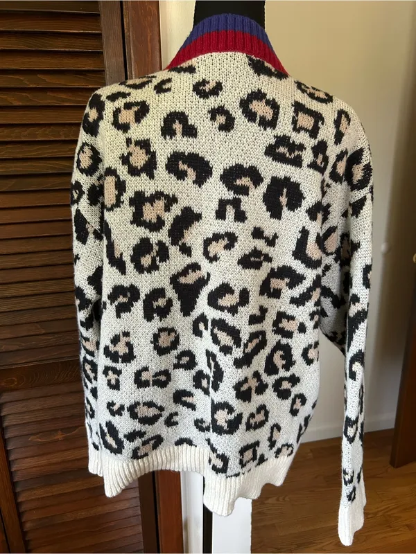 Vigoss Cream Leopard Cardigan - Image 3