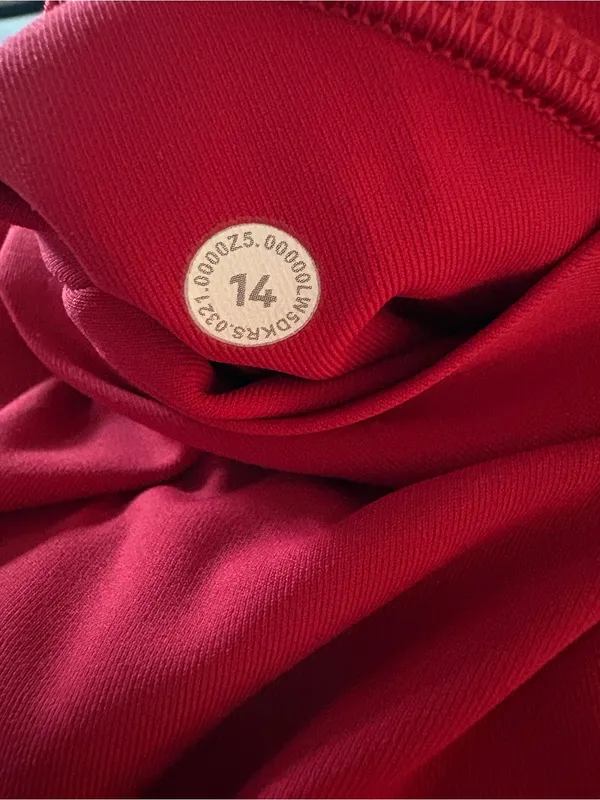 Lululemon Fast and Free High-Rise Tight 28" leggings Size 14 in Oxford Red - Image 9