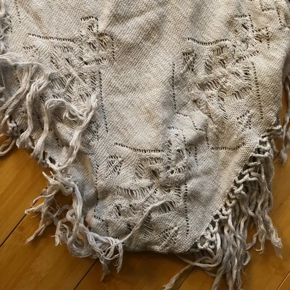 Free People Temptress Cowl Neck Sweater Light Gray Size XS Tassels Asymmetrical - Image 3
