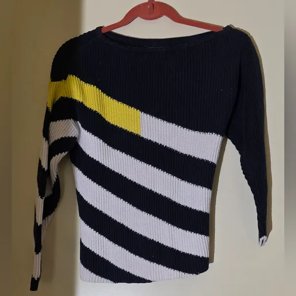 Tommy Hilfiger Sweater - Image 3