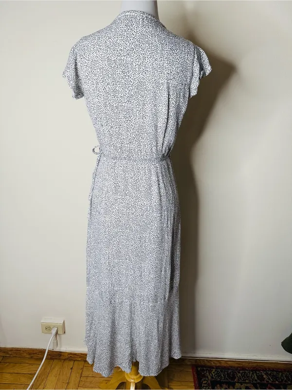 Abercrombie White and Black Print Asymmetrical Wrap Maxi Dress - Image 6
