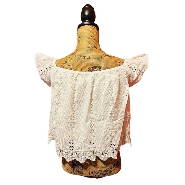 Womens Jun & Ivy Lace Crop Top Size S - Image 2