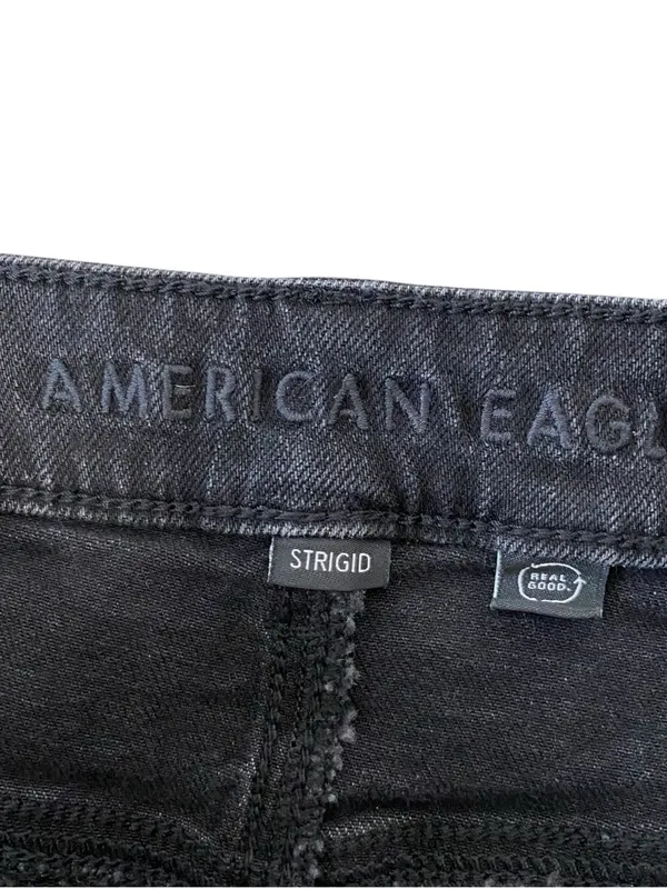 AMERICAN EAGLE Distressed Mom Jeans - Image 4