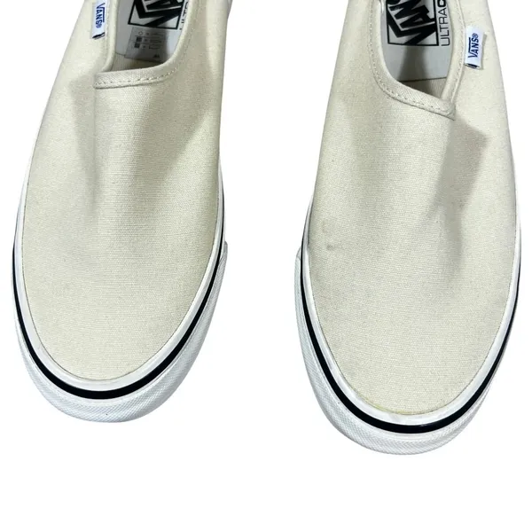 Vans Style 17 UltraCush Solid Slip On Sneakers Cream Gorpcore Lug Sole Size 8.5 - Image 3