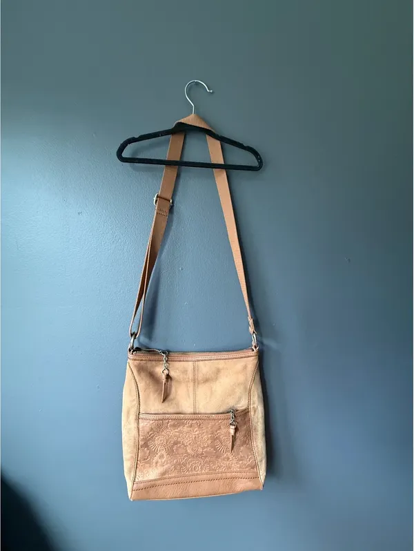 The Sak Tan Leather Crossbody Bag with Floral Embossed Pocket - Image 2