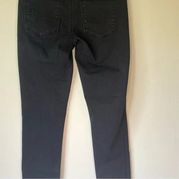 American Eagle Black Distressed NE(X)T Level Stretch Jegging Size 4 - Image 10