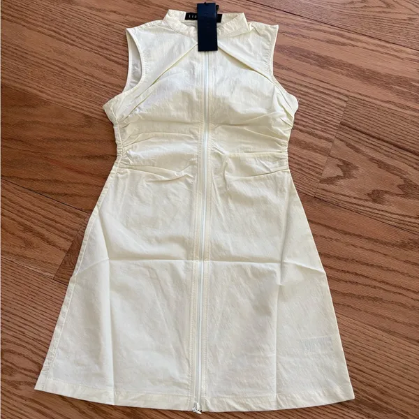 Lioness yellow dress - Image 3