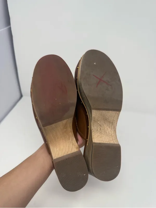 J Crew Brown Cognac Leather Clogs Size 6 - Image 6