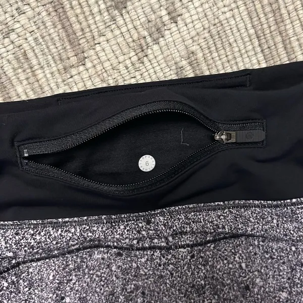 Lululemon Size 6 Circuit Breaker Skort - Image 4