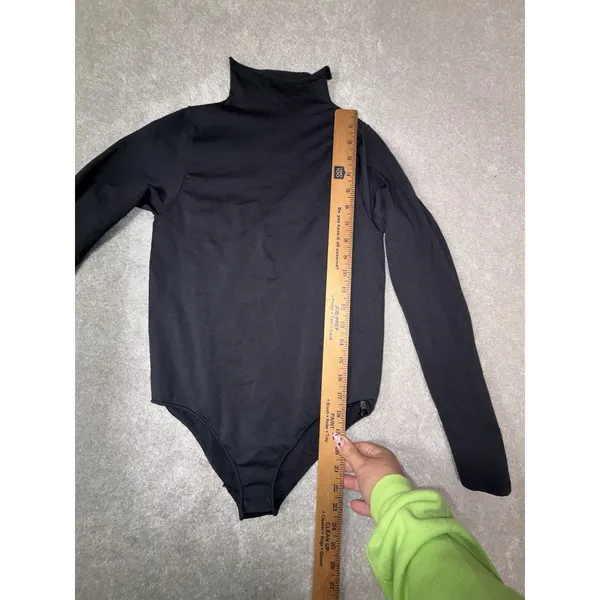 skims essential mock neck long sleeve bodysuit L/XL black Slimming - Image 8