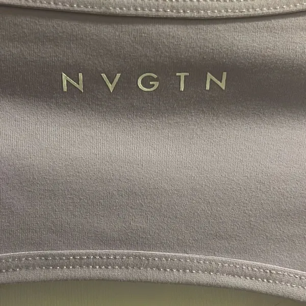 ✨NVGTN Lilac Open Back Sz Small Tee✨ - Image 5
