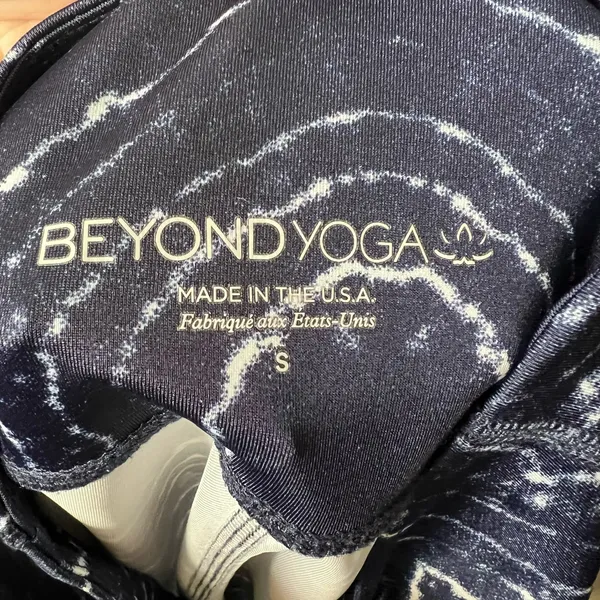 Beyond Yoga Lux High Waist Leggings Ripple Effect Blue shibori print size small - Image 8