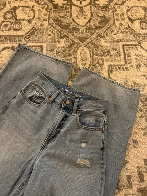 Old Navy Light Blue Distressed Wide-Leg Jeans - Image 6