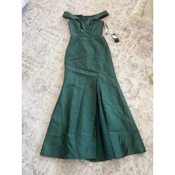 Alfred Sung Off-the-Shoulder Cuff Trumpet Gown Hunter Green Satin Size 2 D760 - Image 3