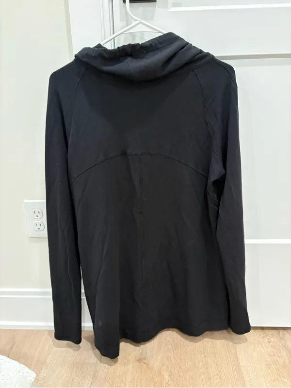 Lululemon Coast Easy Wrap Size 8 - Image 4