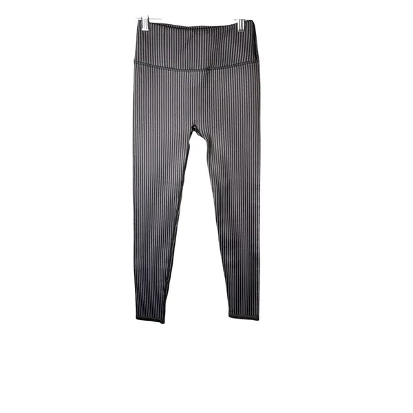 Fabletics Athleisure Womens Size M Legging Purple Gray Mid Rise Full Compression - Image 2