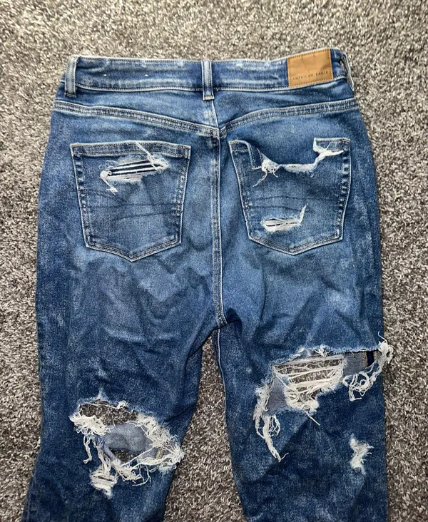 Outfitters Moms Jeans - Image 2