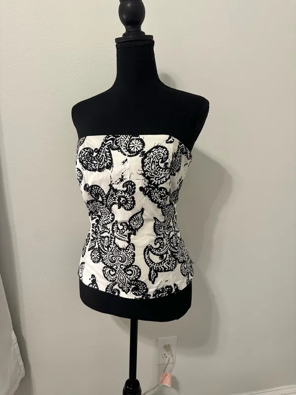 White House Black Market Corset Top Black White - Image 2