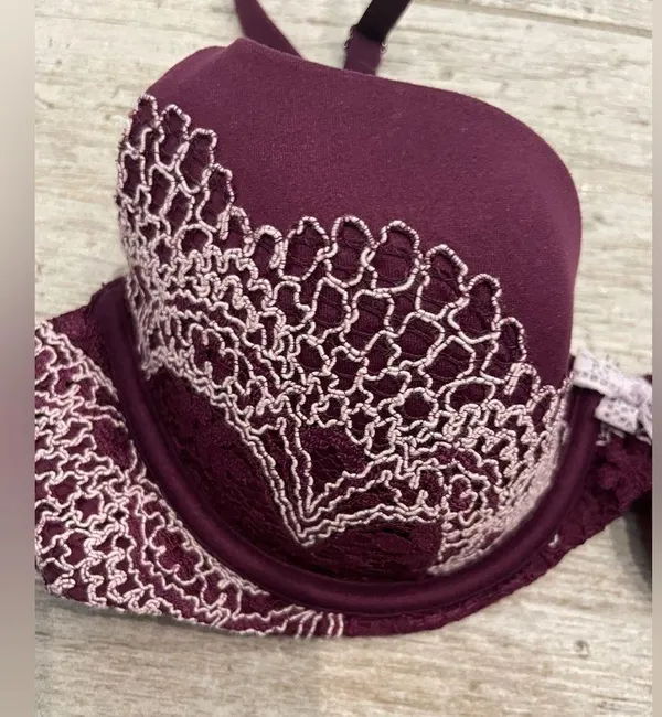 Victoria's Secret Demi Bra - Image 2