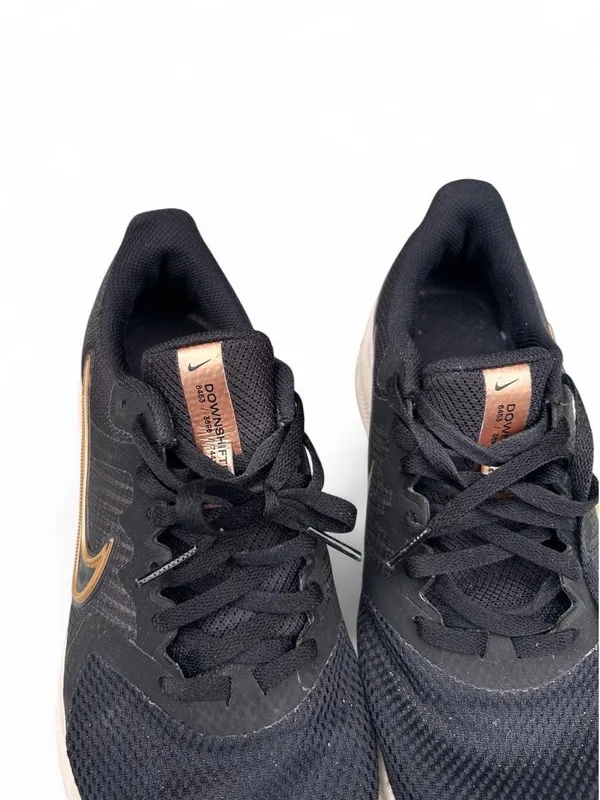 Nike Downshifter 11 Black Gold Running Sneakers Women’s 7.5 Athleisure Gym Shoes - Image 3