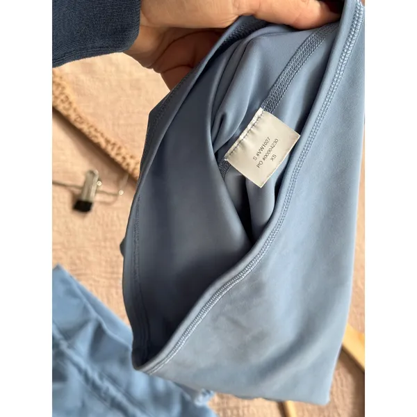 VUORI Daily Leggings & Daily Crop in Isle Blue Size XS - Image 6