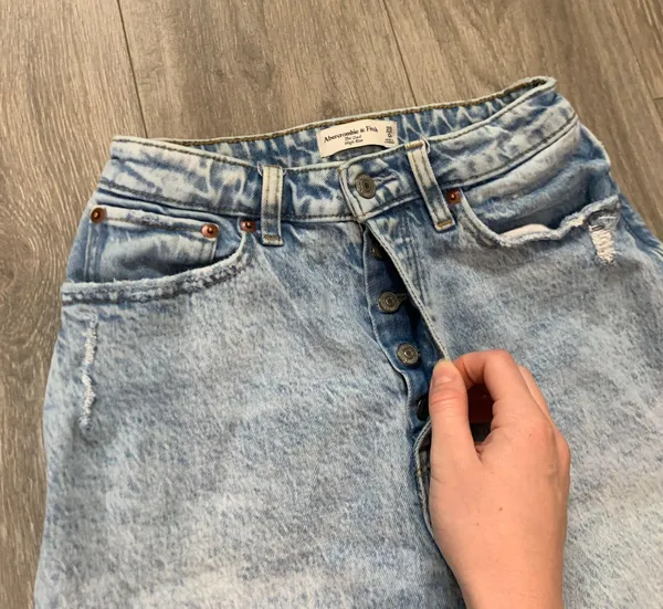 Abercrombie Curve Love High-Rise Dad Jeans - Image 11