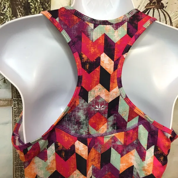 Lukka Chevron print racerback scoop neck workout tank Medium abstract artsy - Image 5
