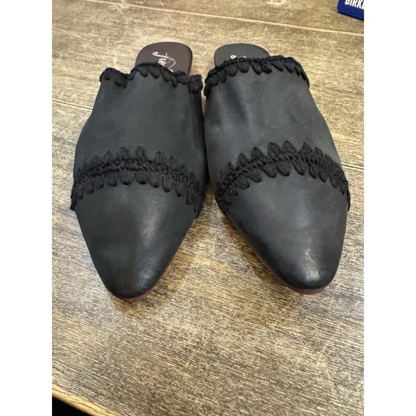 NEW Free People Black Leather San Marino Slip-On Flat Mules Size 37 Embroidered - Image 5