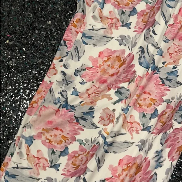 Women’s Large Floral Romper Jumpsuit - Image 2