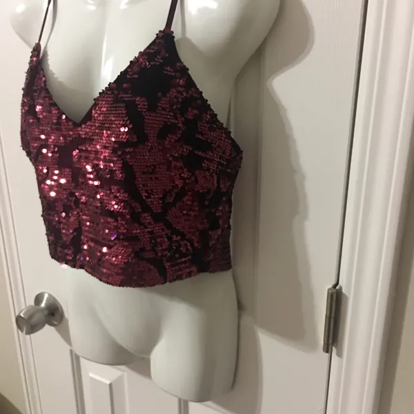 Sleeveless Crop Top🤗 Size L - Image 3
