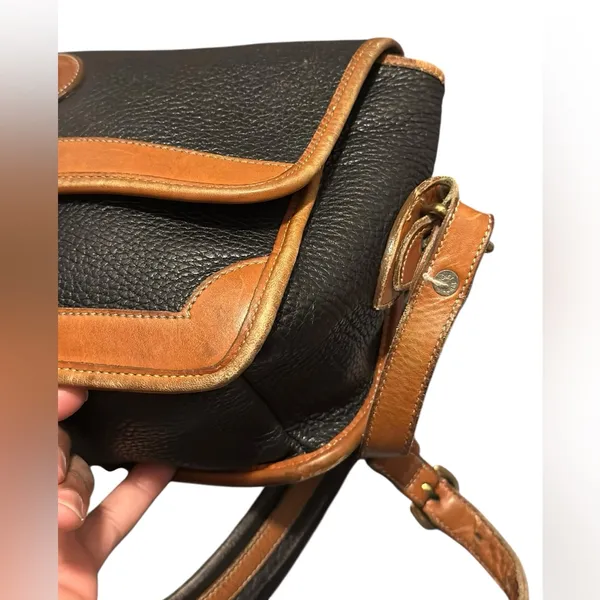 Vintage Dooney & Bourke Black and Brown Leather Bag Equestrian Crossbody - Image 4