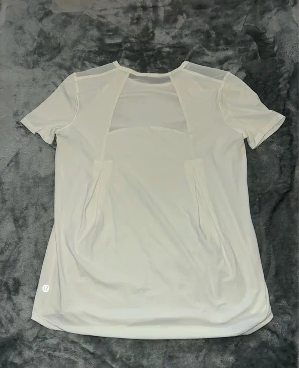 LULULEMON WHITE TOP - Image 2