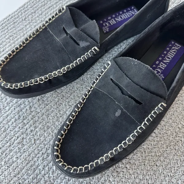 Fashion Bug Black Faux Suede Loafers with Whip Stitiching Detail Sz 9 - Image 6
