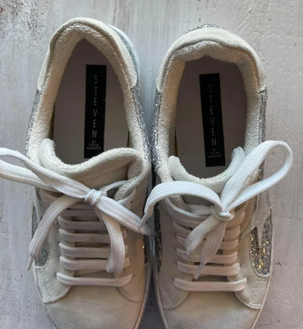 Steve Madden Rubie Sneaker - Image 8