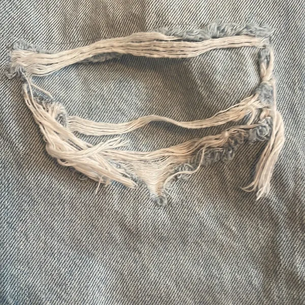 American Eagle mom jeans - Image 2