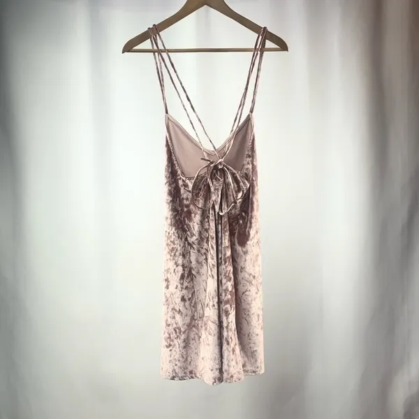 Lulus Strappy‎ Back Velvet Mini Dress in Pink Size Small - Image 4