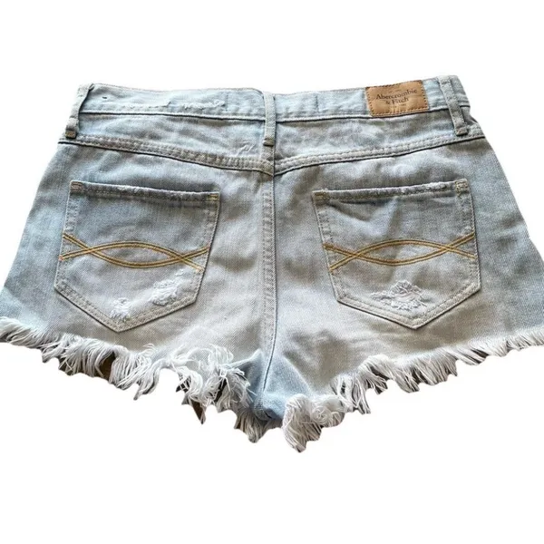 Abercrombie&Fitch ShortsSize 2 W 26 Blue Denim Distressed Frayed Hem Light Wash - Image 10